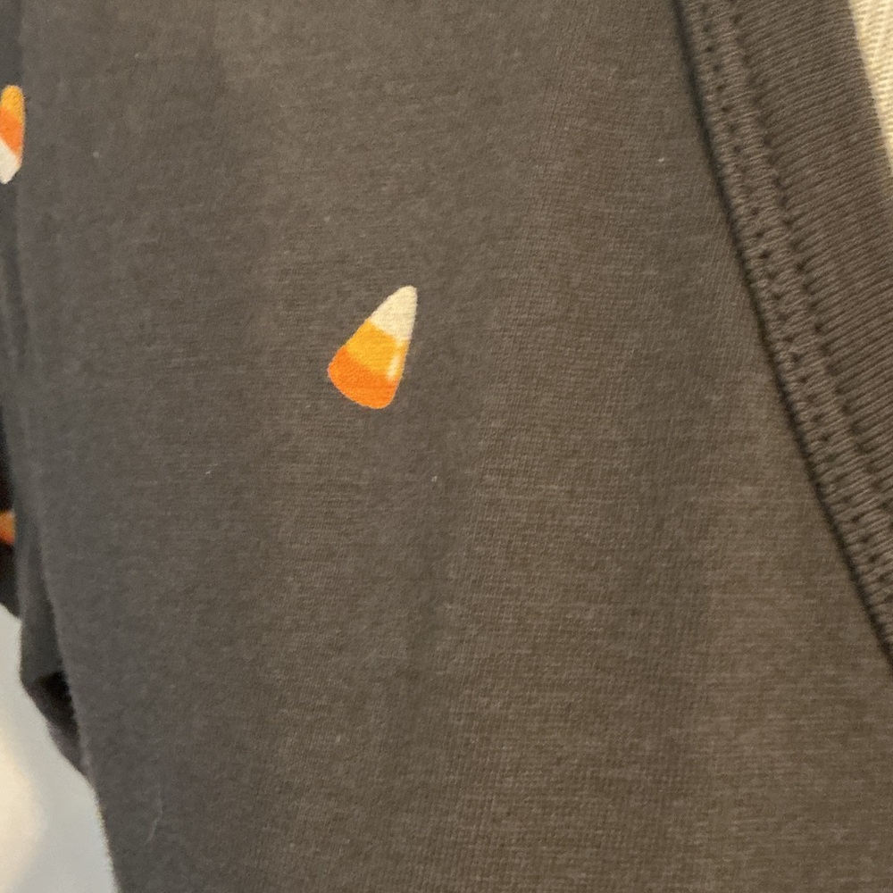 Fall/Halloween Old Navy Dark Gray V-Neck Tee with  Candy Corn Details - Picture 2 of 3